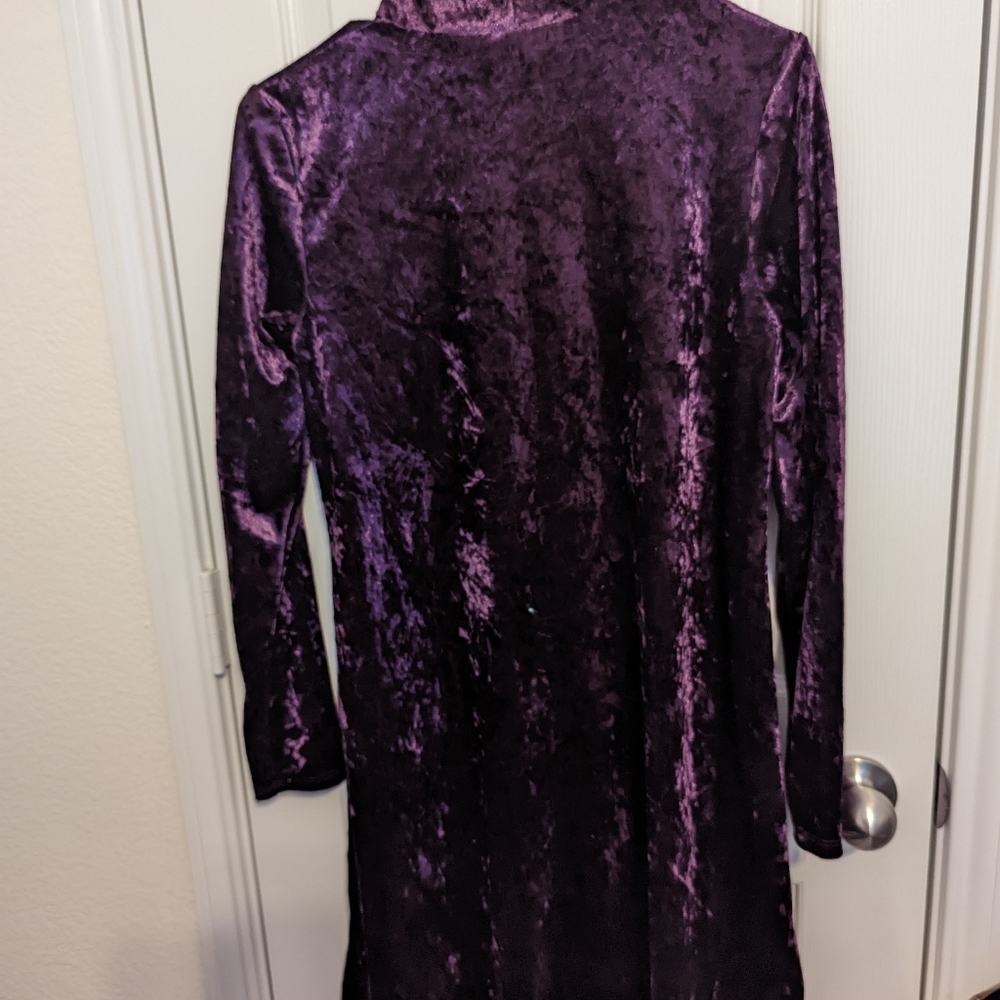 Dress - Picture 3 of 3